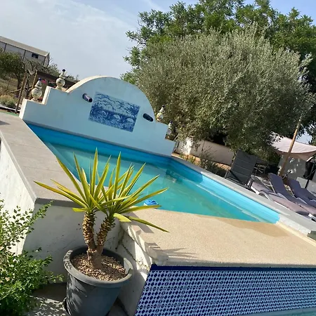 Casa Laureles Pilas
